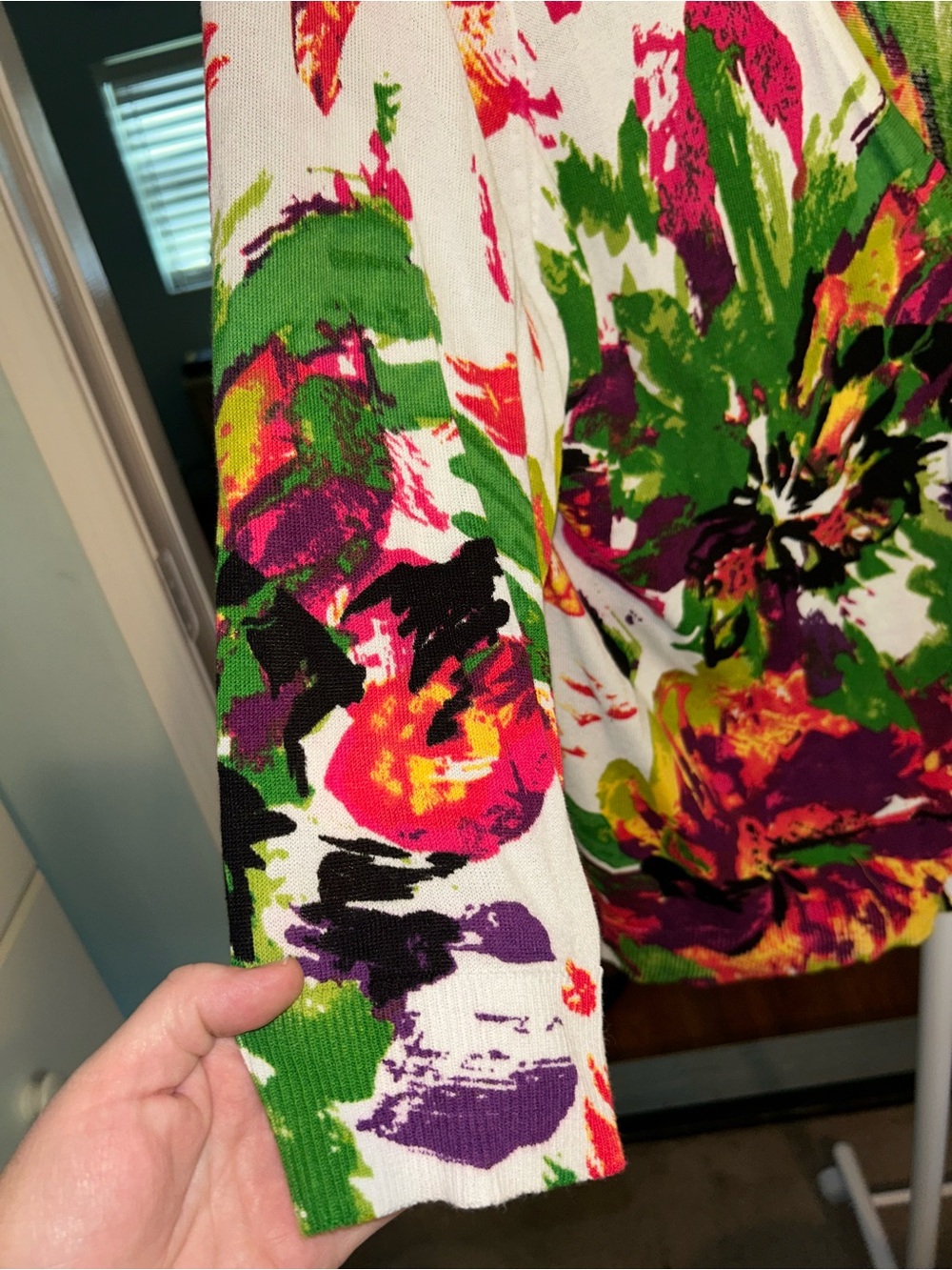 Peter Nygard White Floral V-Neck Cardigan — Green Pink Purple Yellow - Picture 3 of 4